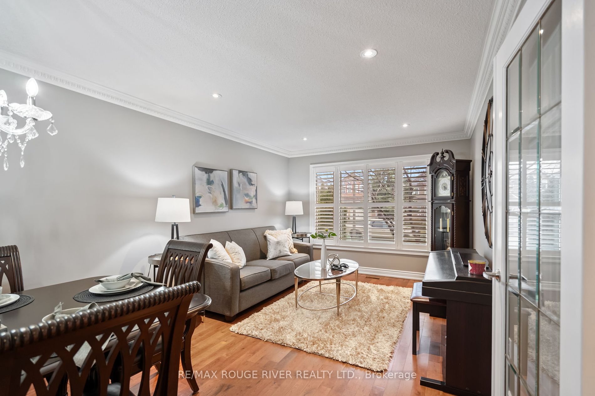 20 Dewbourne Pl