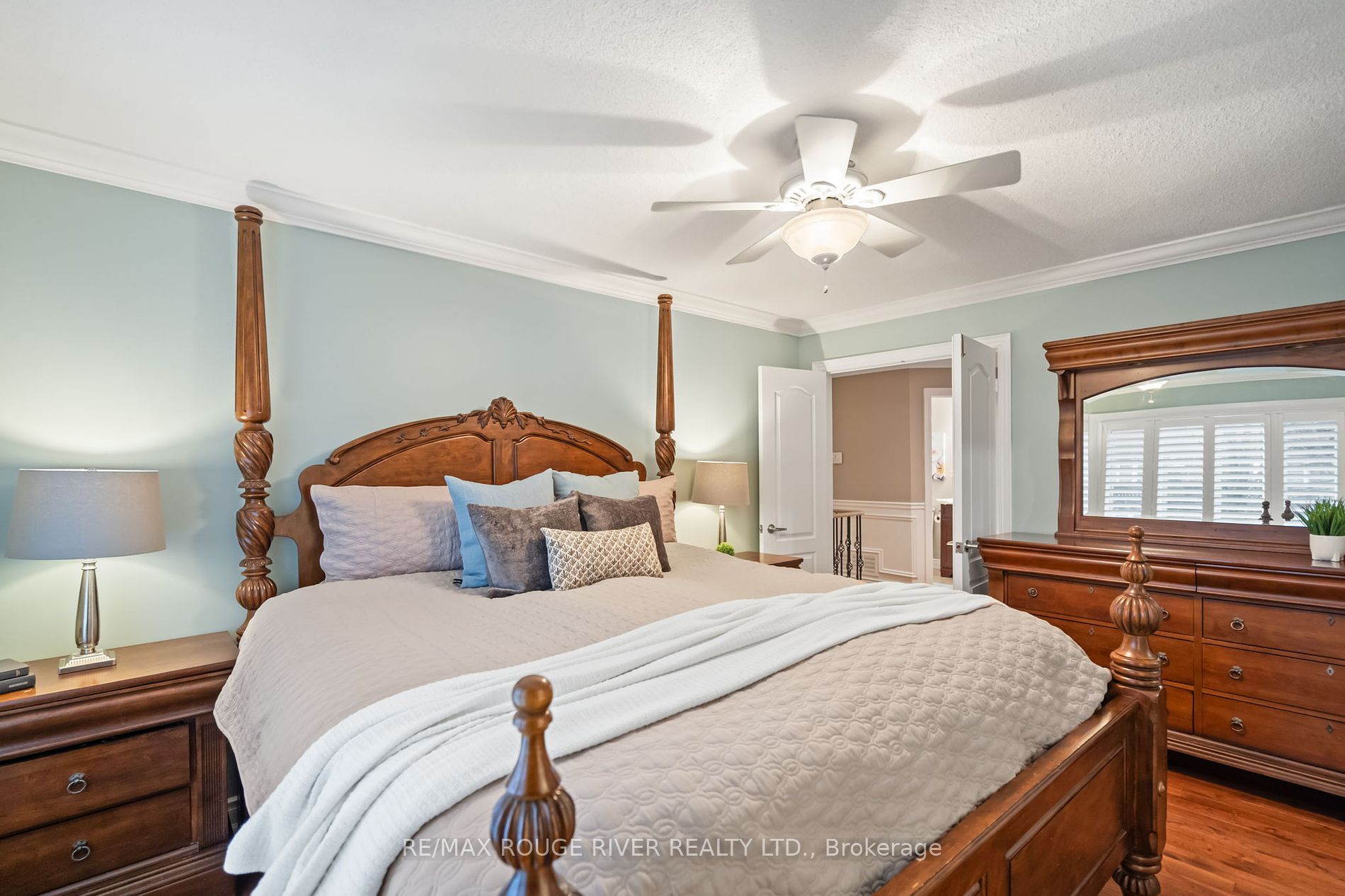 20 Dewbourne Pl