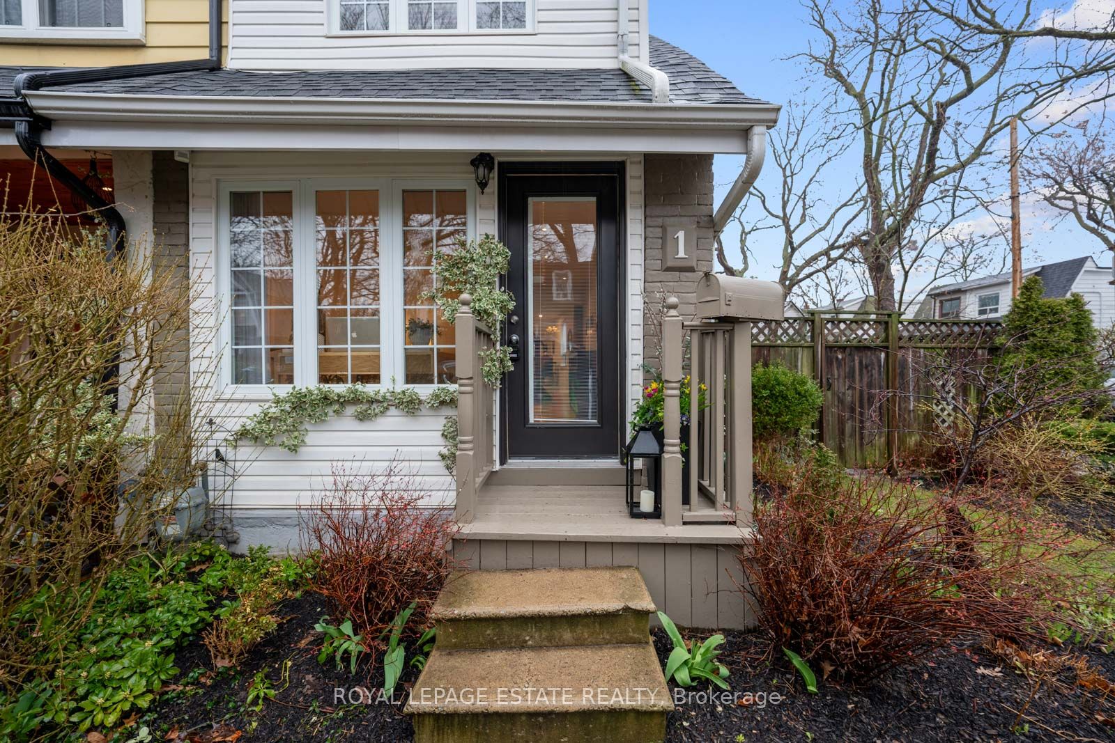 1 Morton Rd