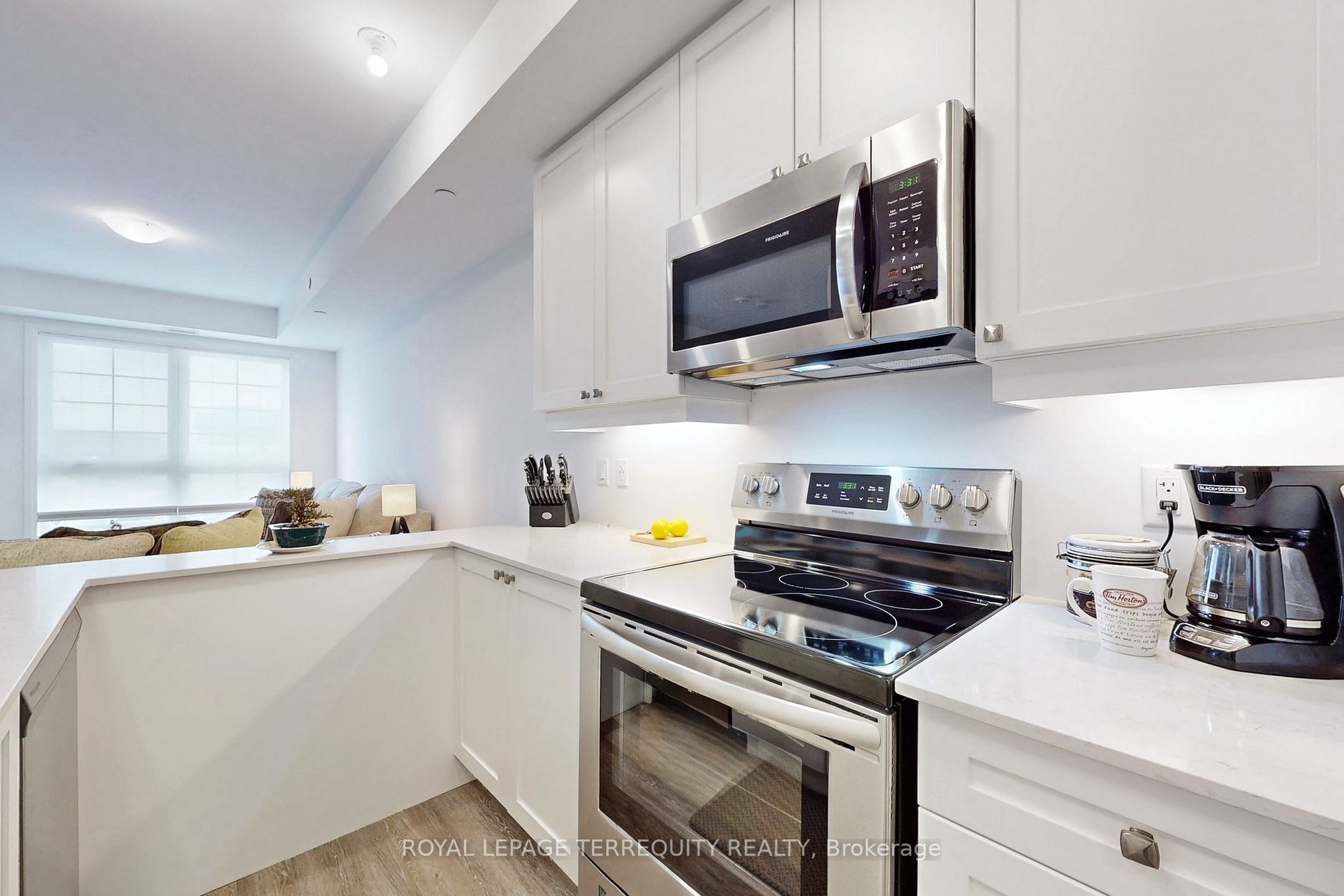 50 Lakebreeze Dr, #118