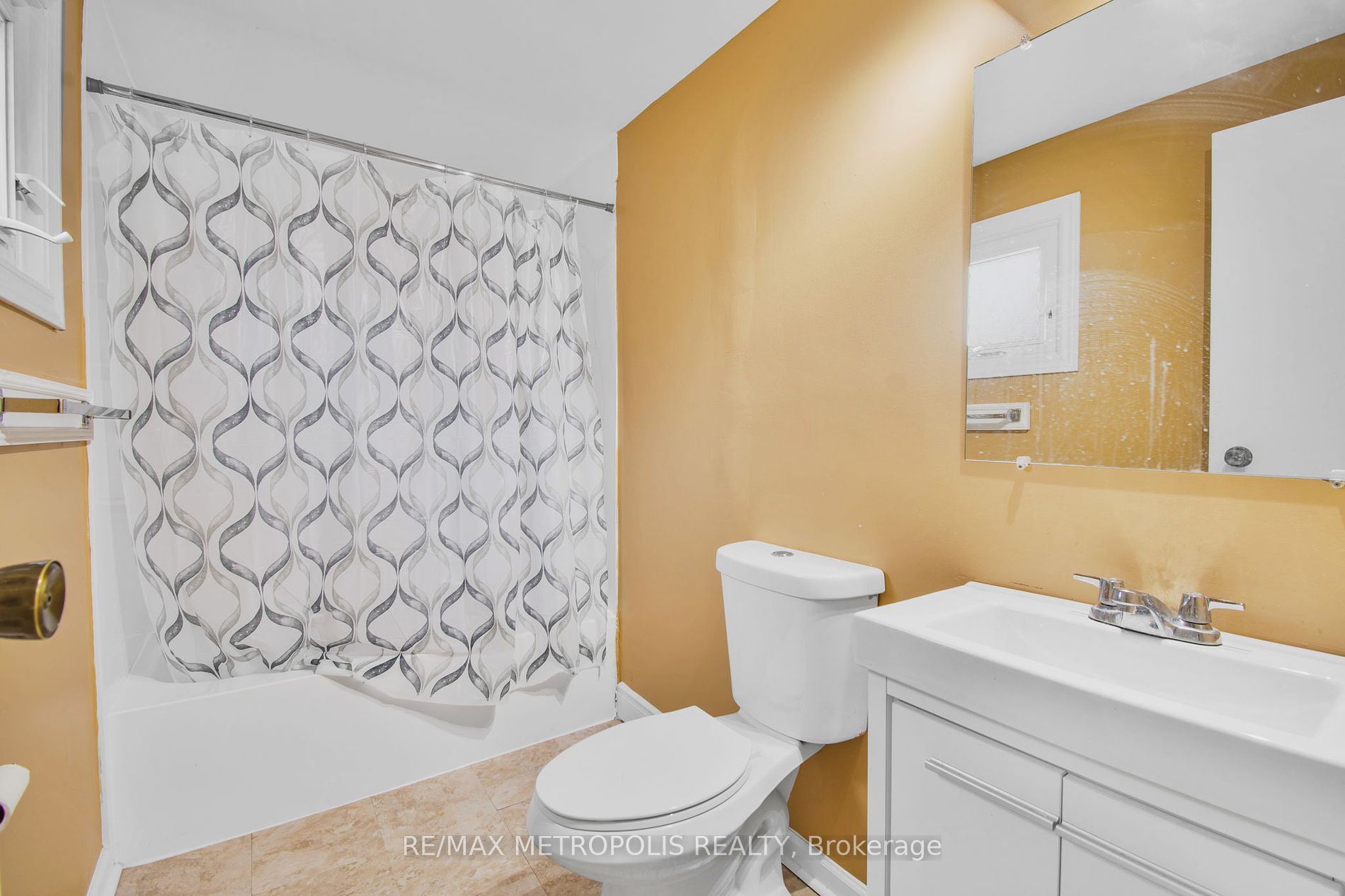 47 Gilmour Dr