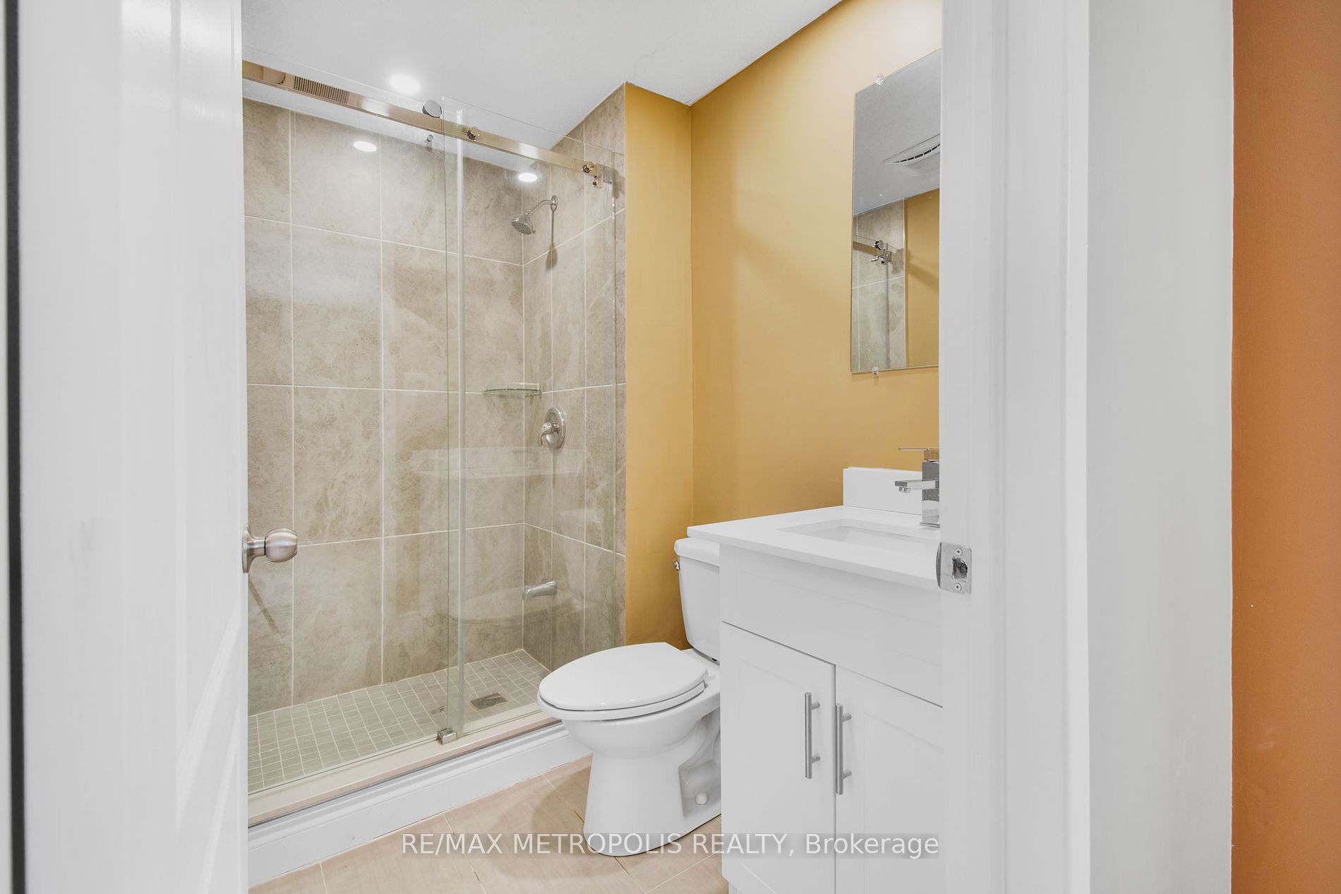 47 Gilmour Dr