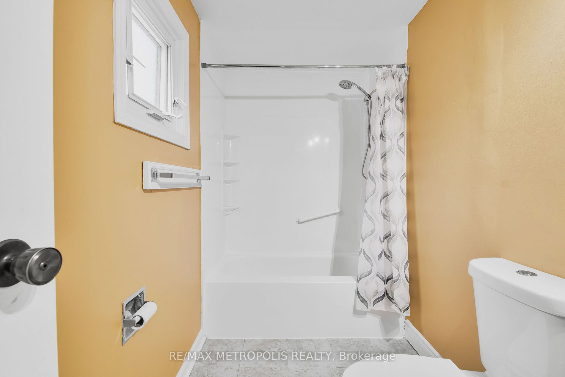 47 Gilmour Dr