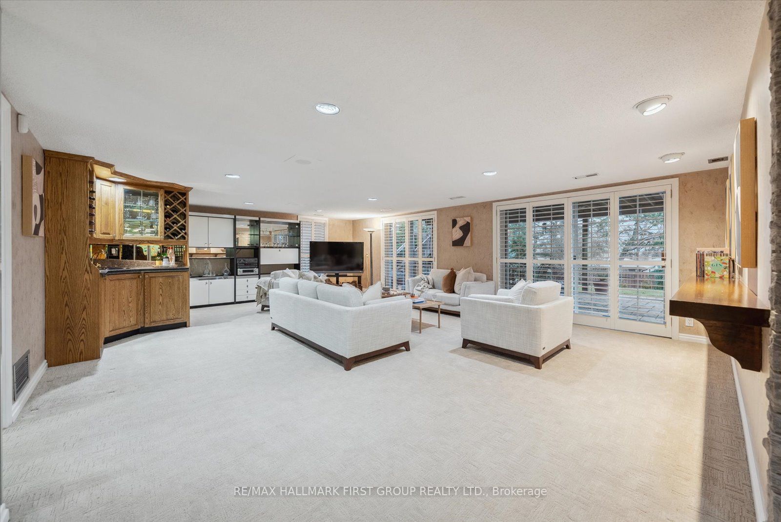 8 Crawford Drive