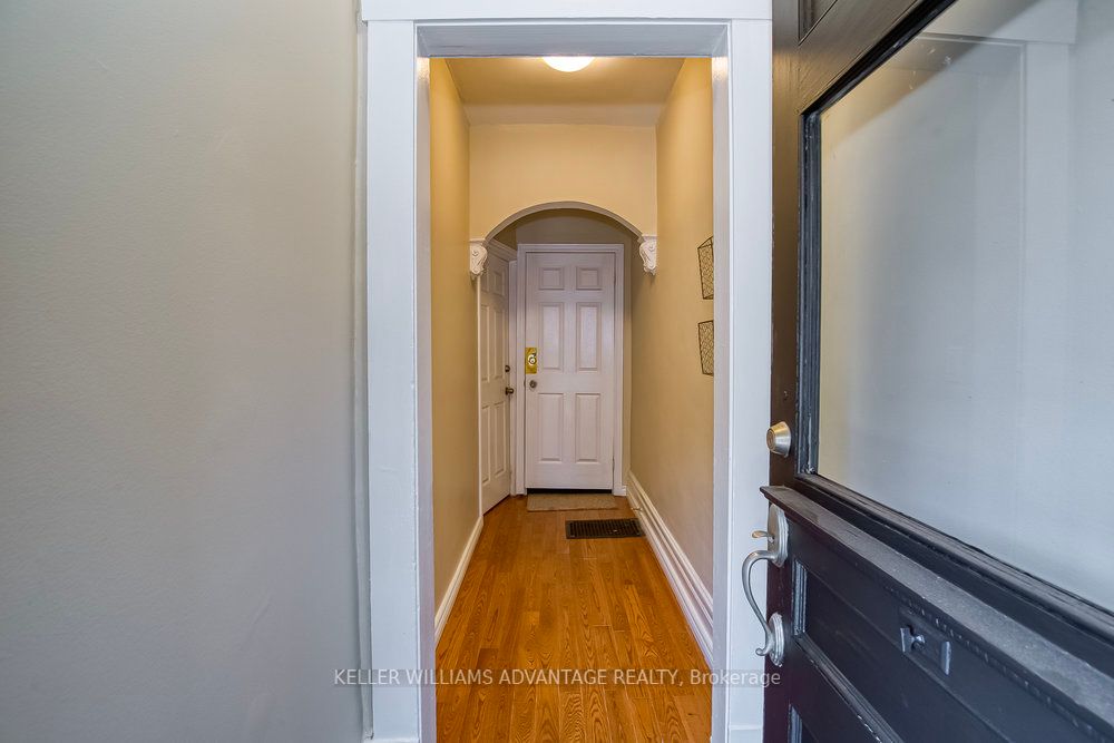 218 Broadview Avenue