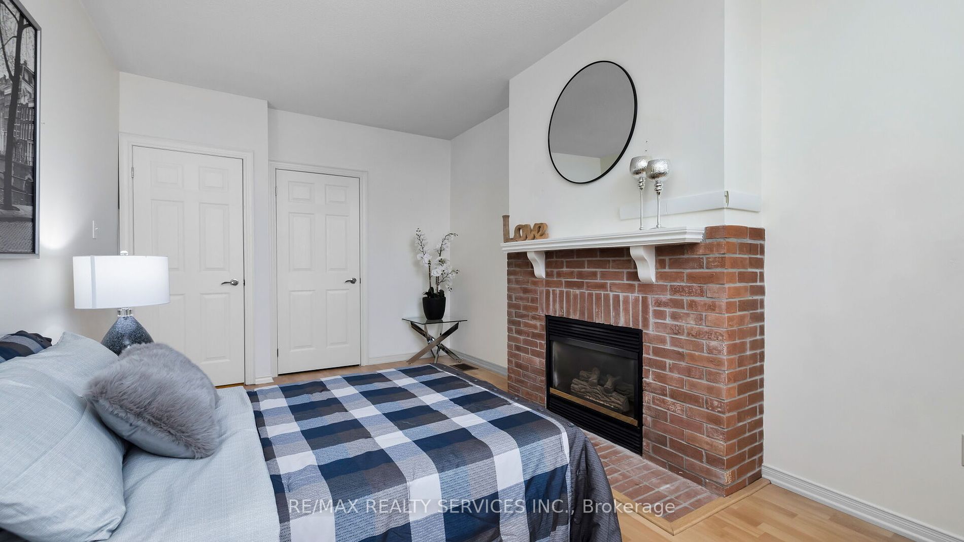 43 Creekwood Cres