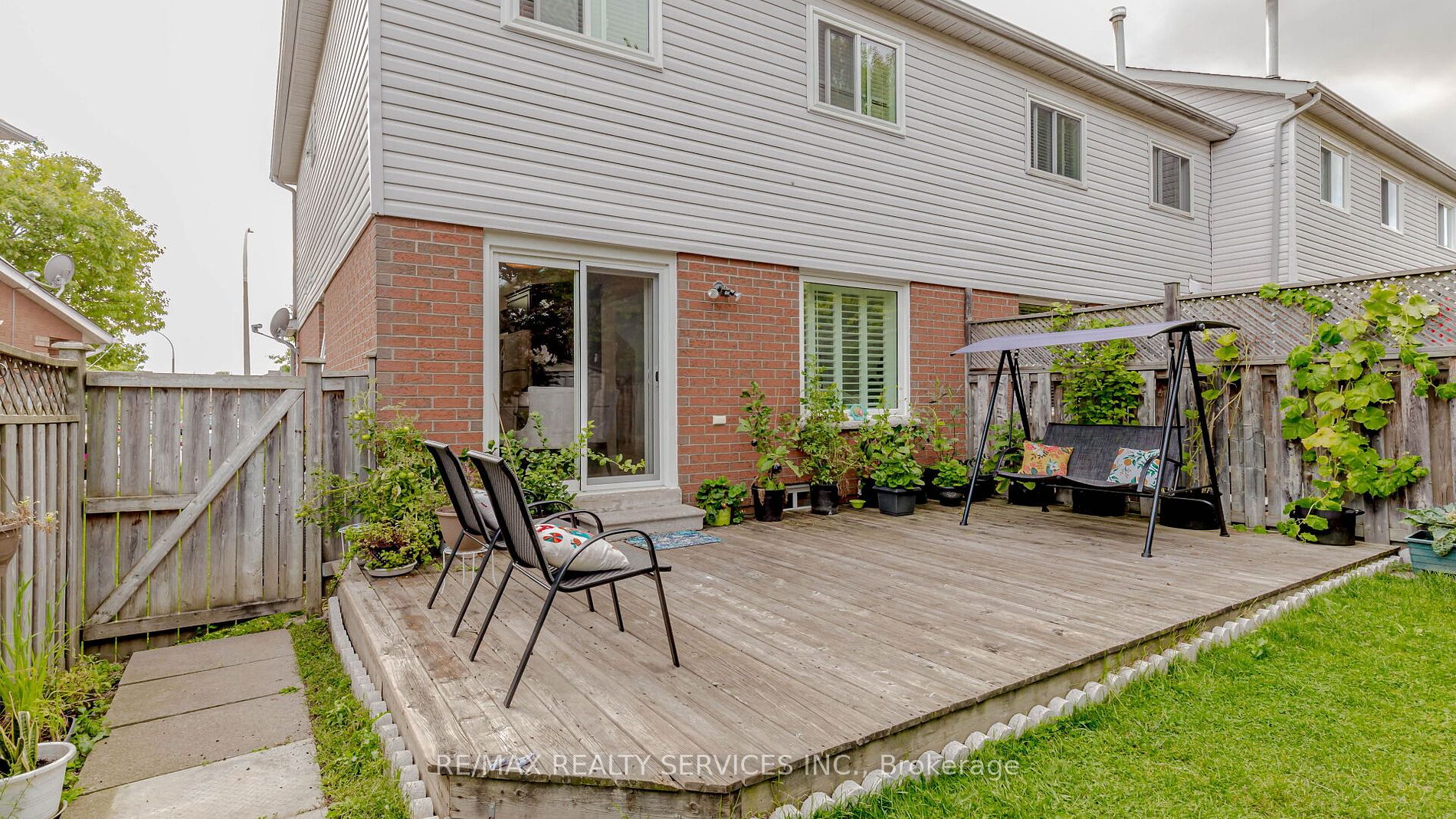 43 Creekwood Cres