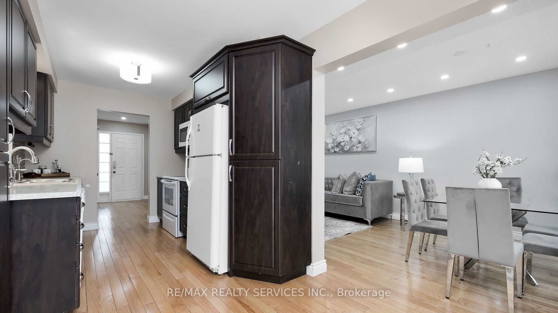 43 Creekwood Cres
