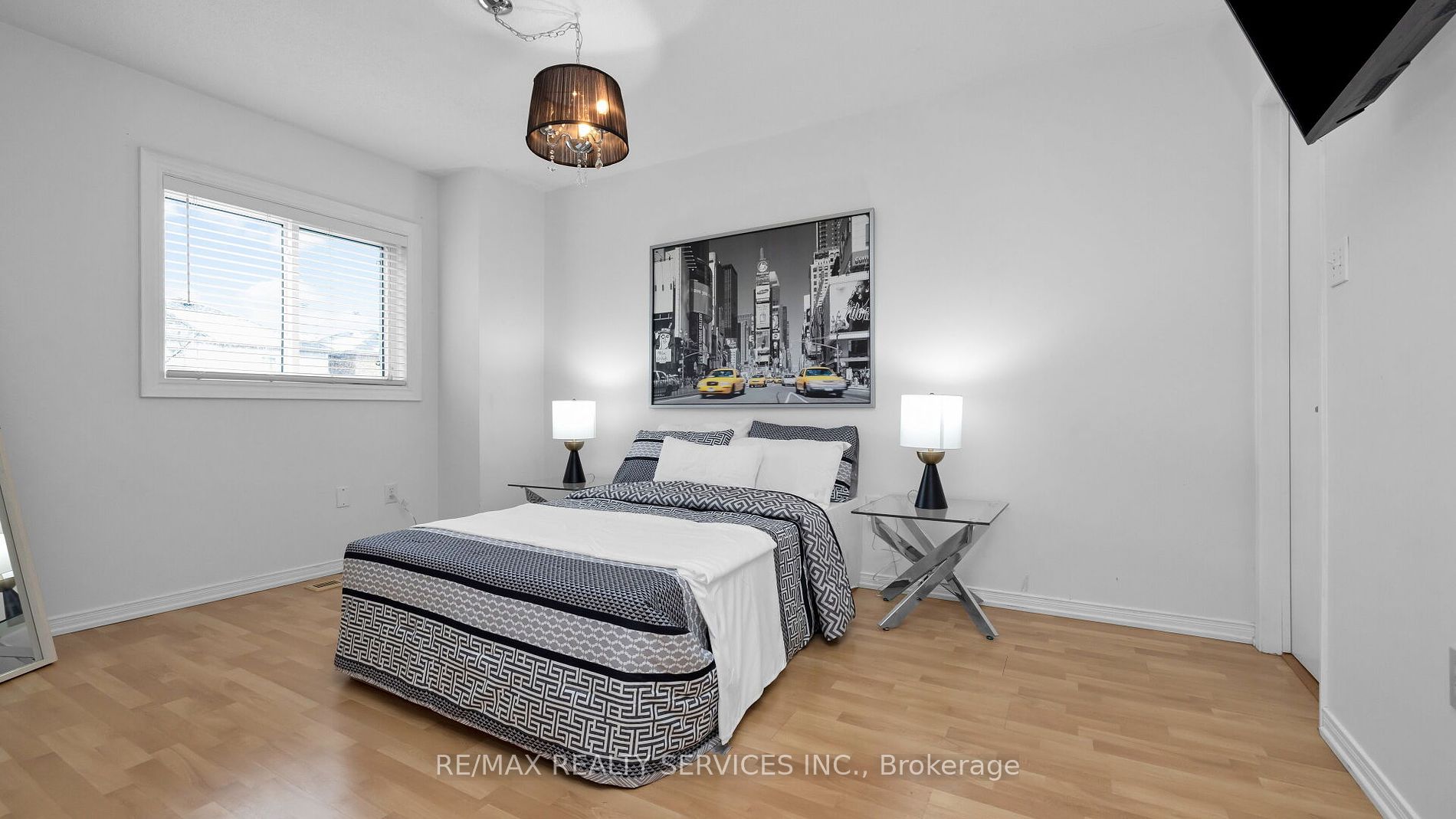 43 Creekwood Cres