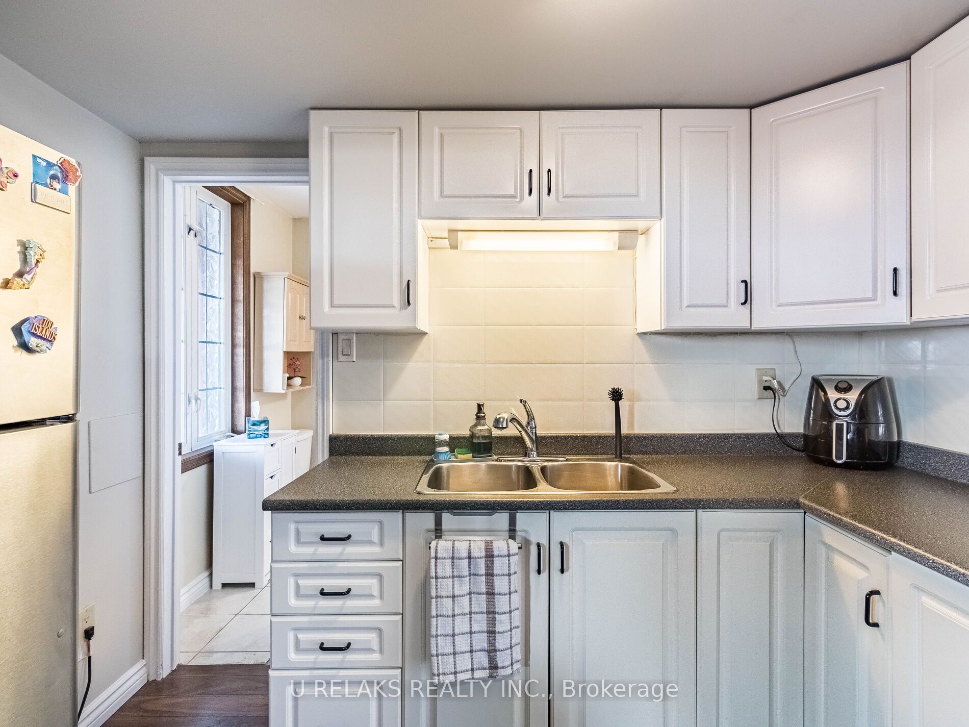 172 Melissa Crescent