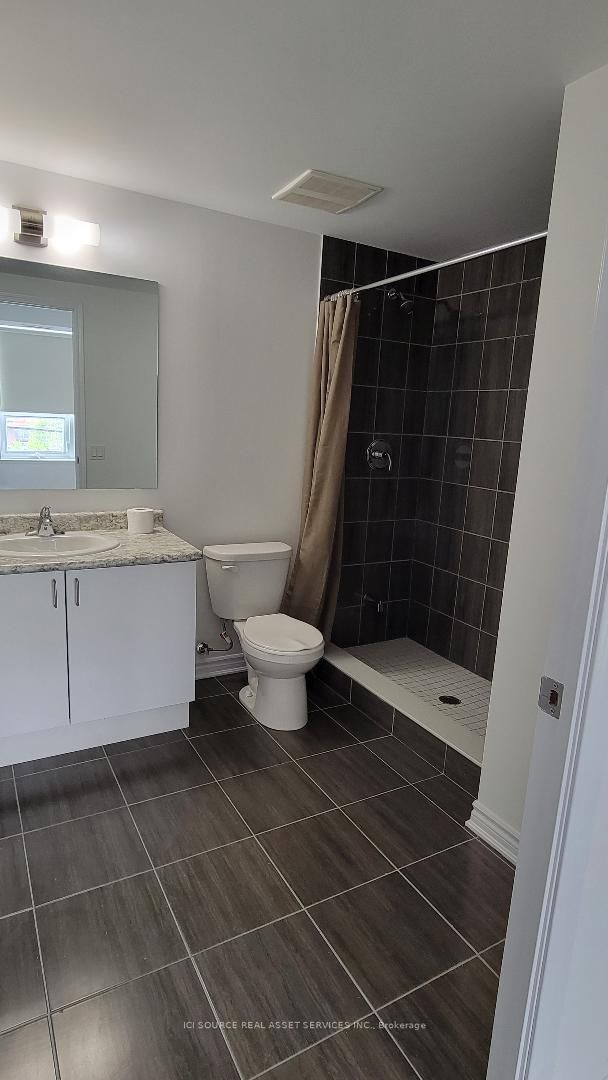 1 Falaise Rd, #221