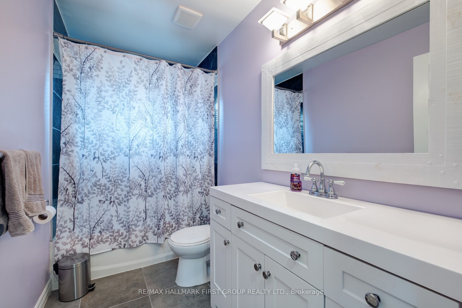 430 Paddington Cres