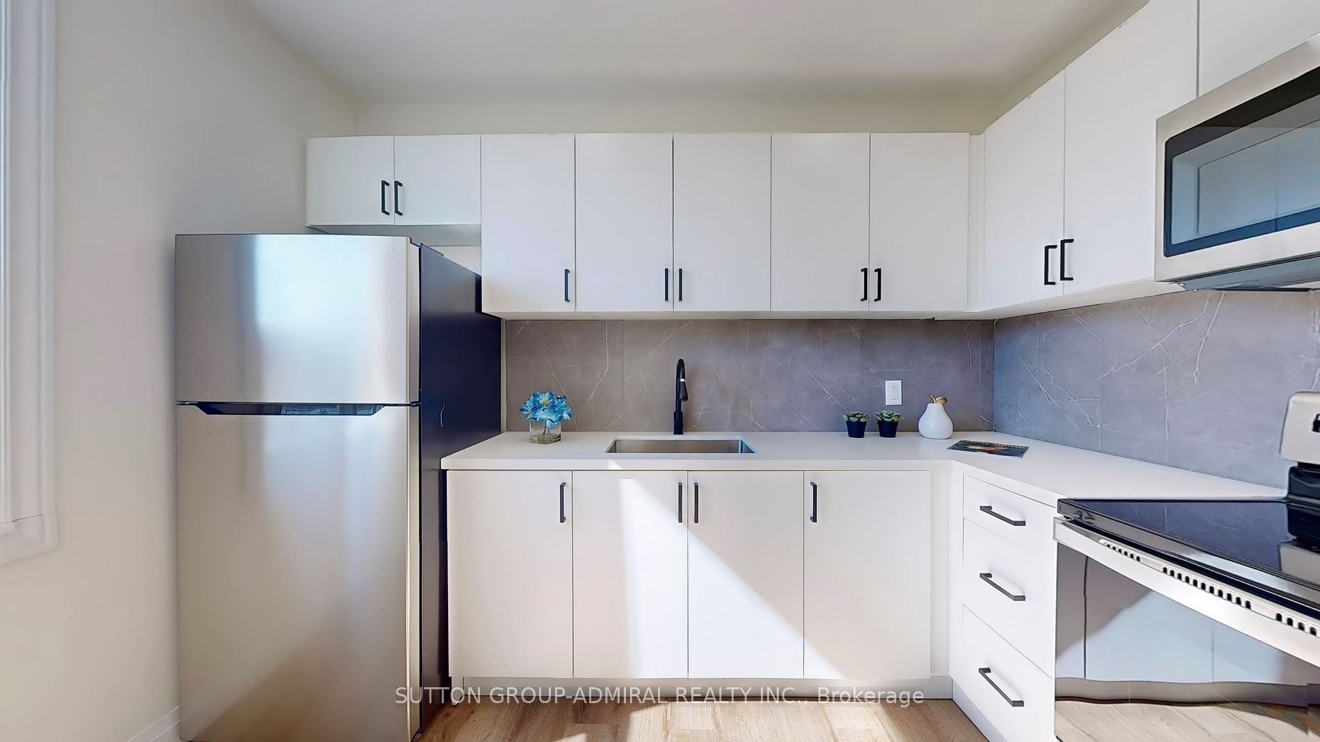 1930 Queen Street E #Upper 1