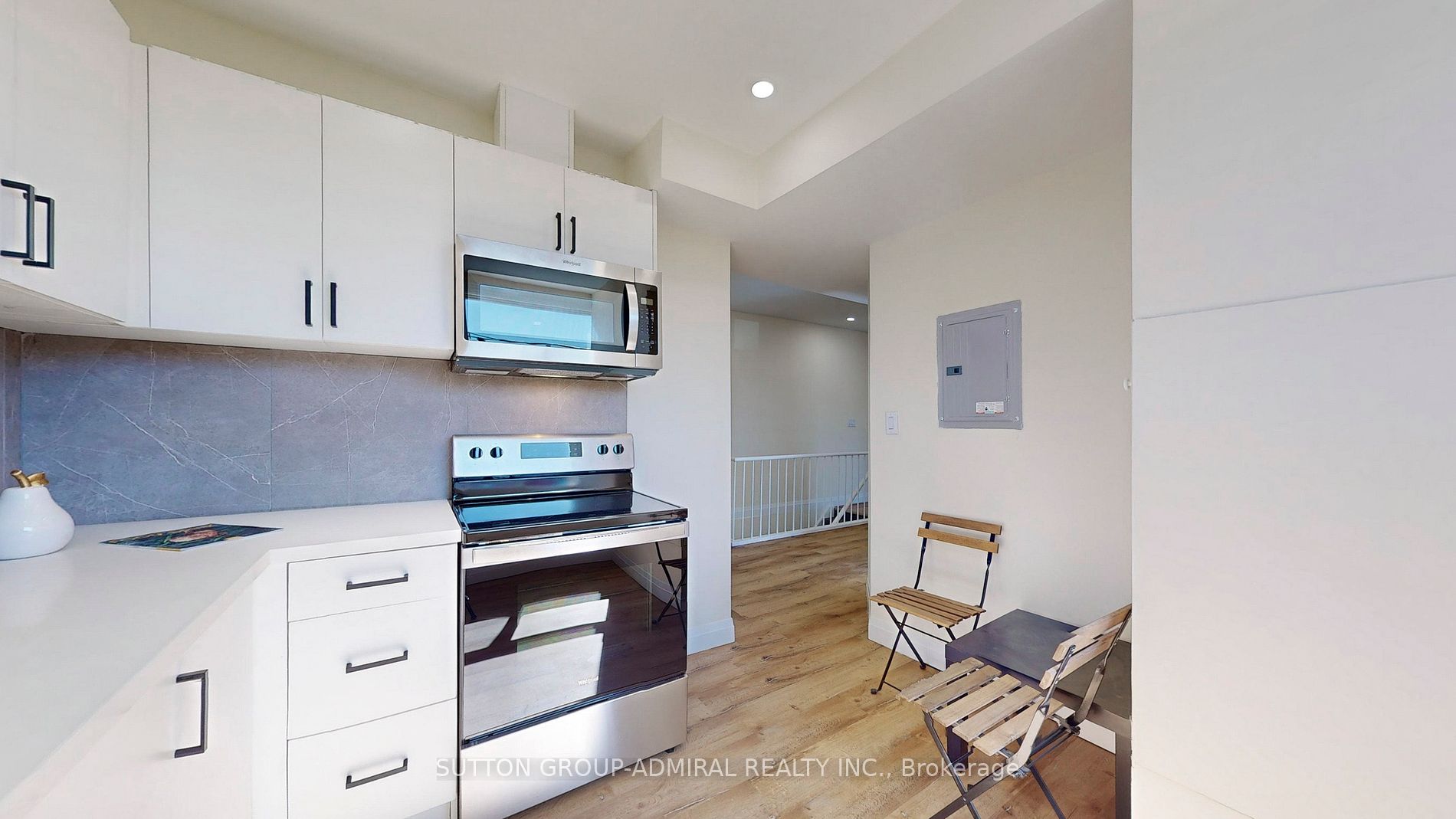 1930 Queen Street E #Upper 1