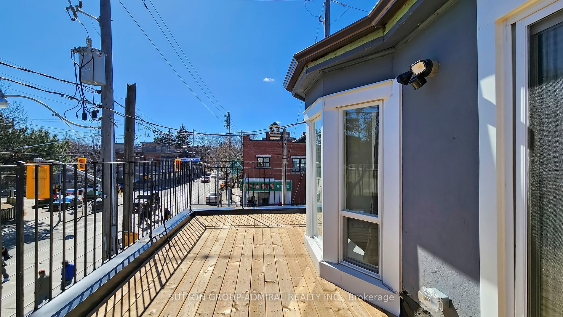 1930 Queen Street E #Upper 1