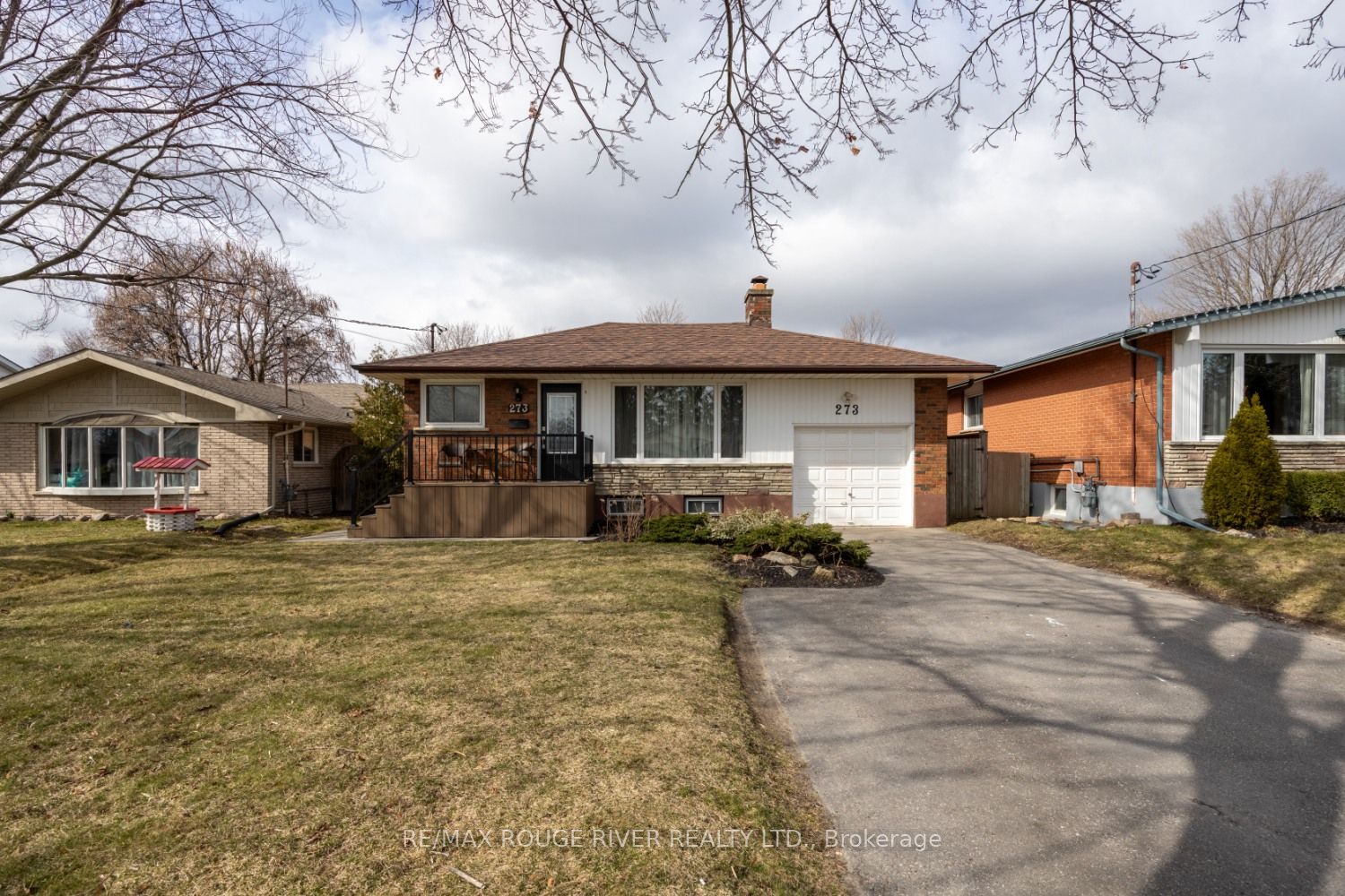 273 Labrador Dr