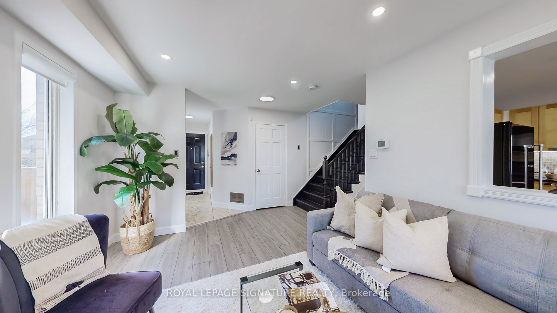 98 Guildwood Drive