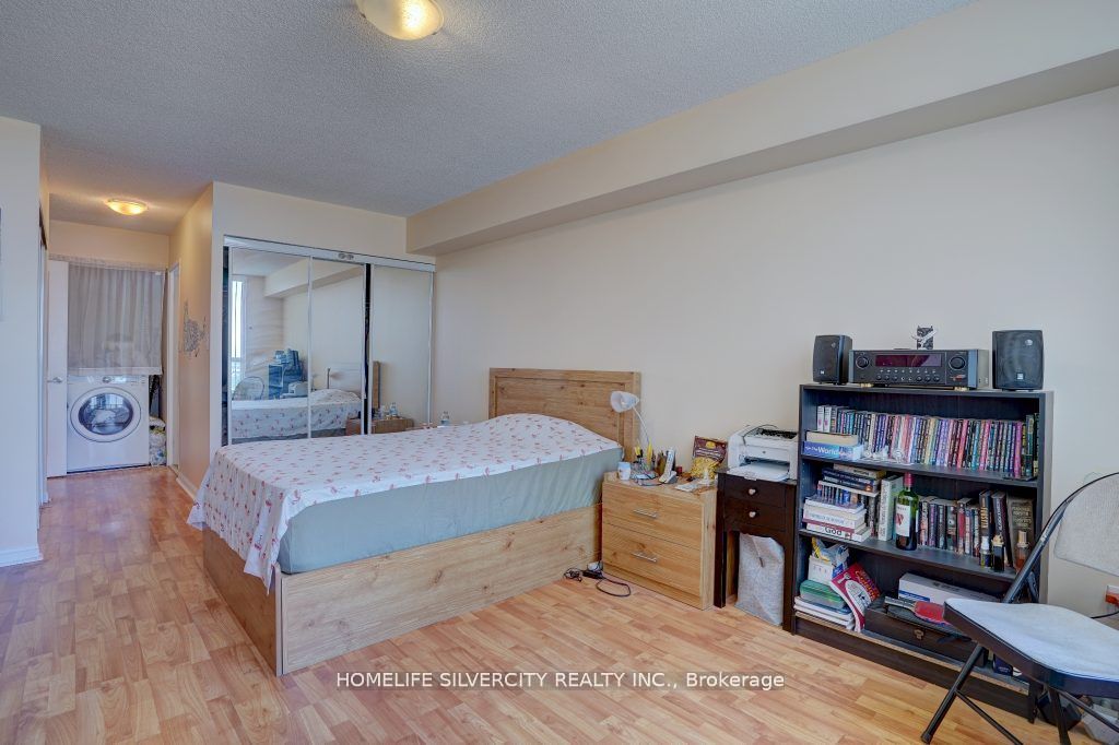 88 Corporate Drive, #1617