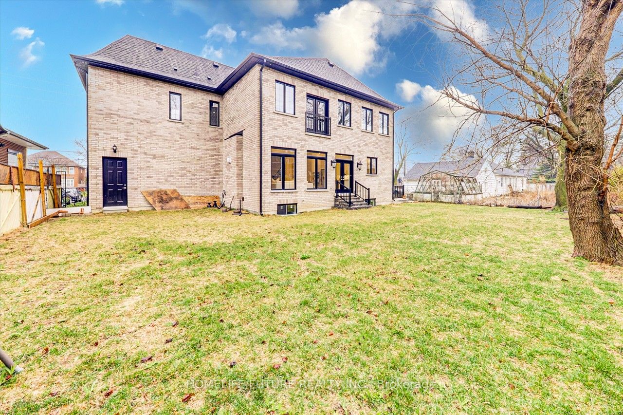 3836 Ellesmere Rd