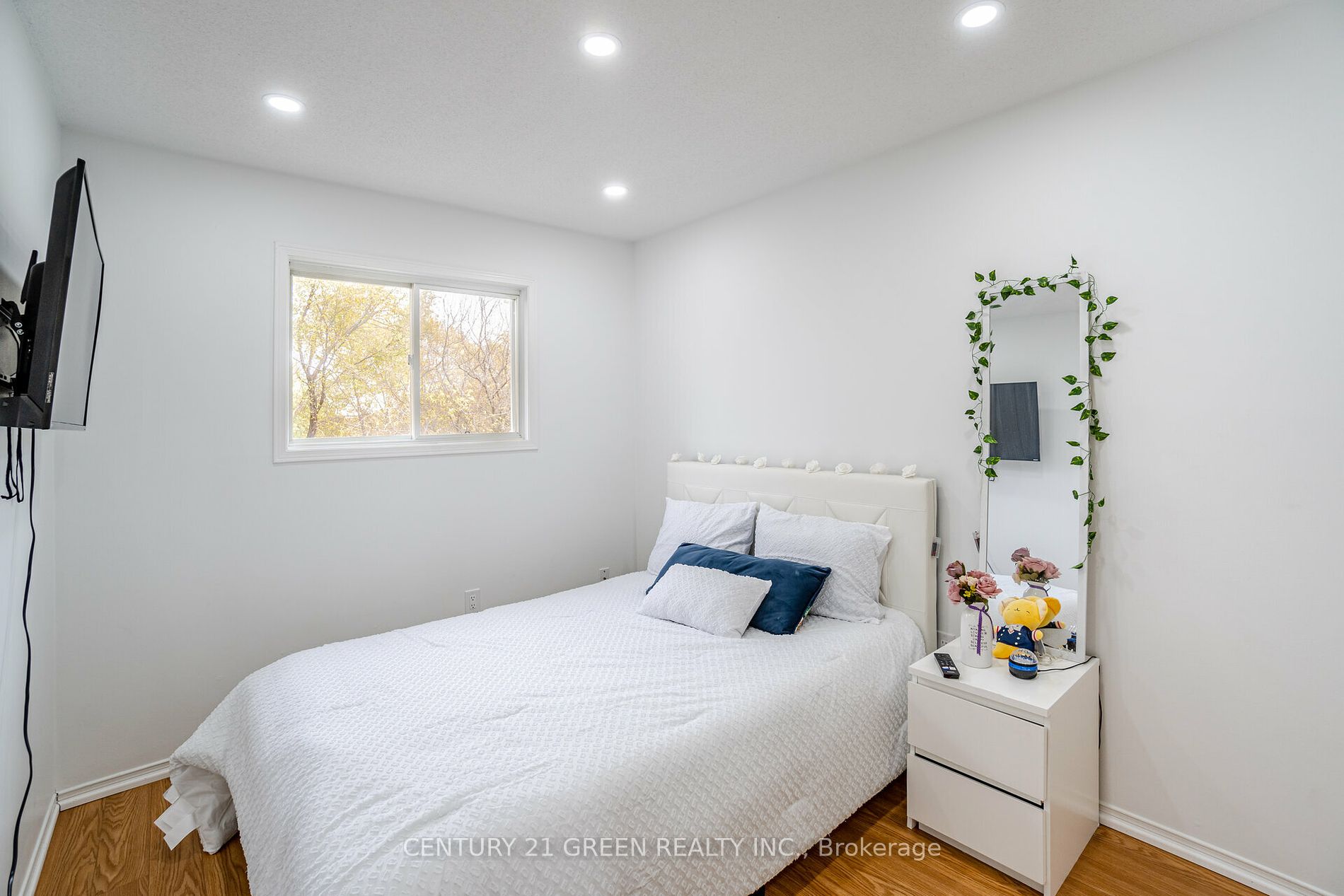 1610 Autumn Cres