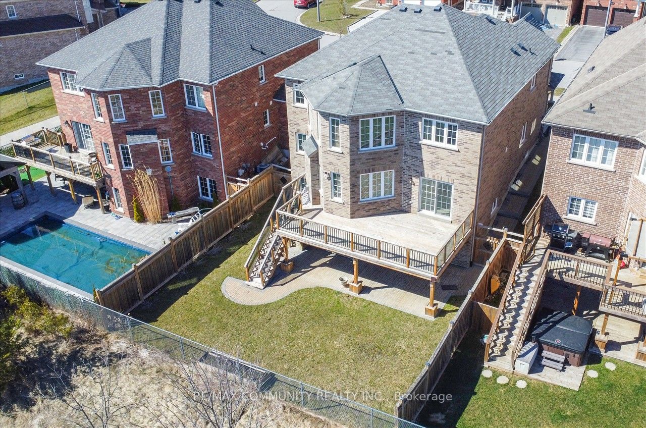 871 Black Cherry Dr