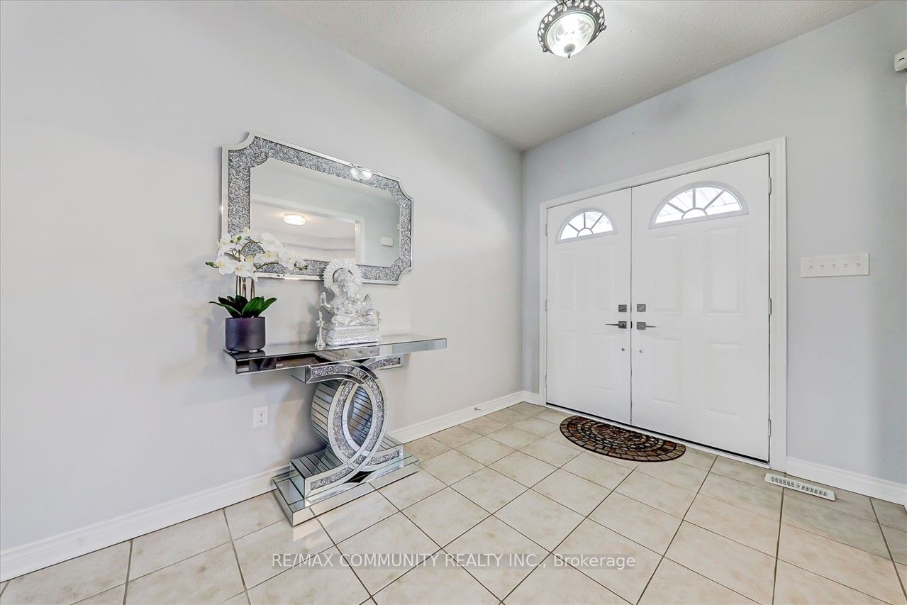 871 Black Cherry Dr