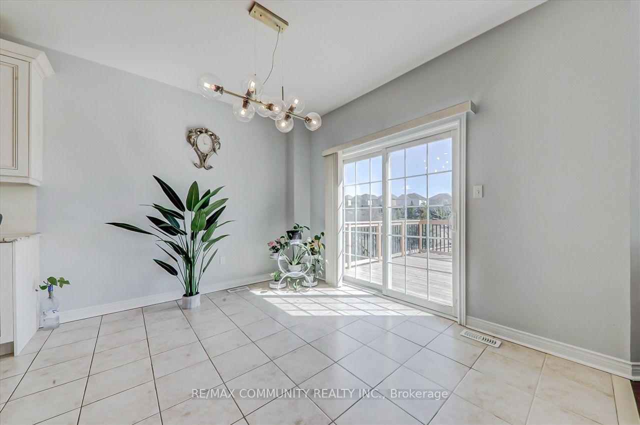 871 Black Cherry Dr