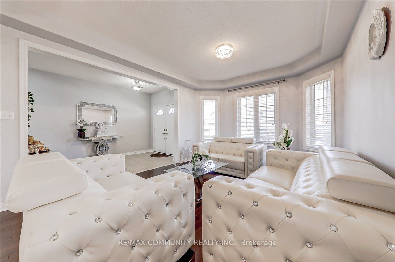 871 Black Cherry Dr