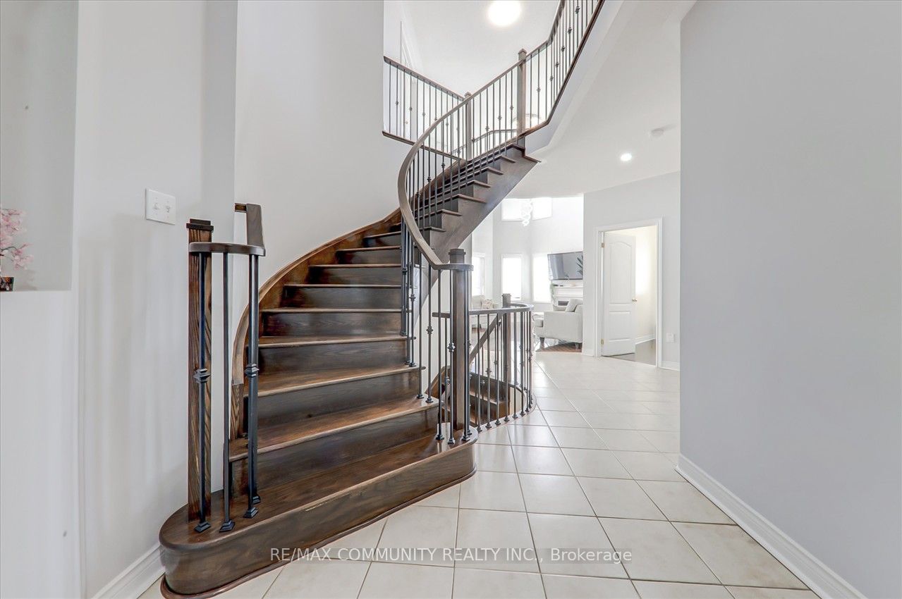 871 Black Cherry Dr
