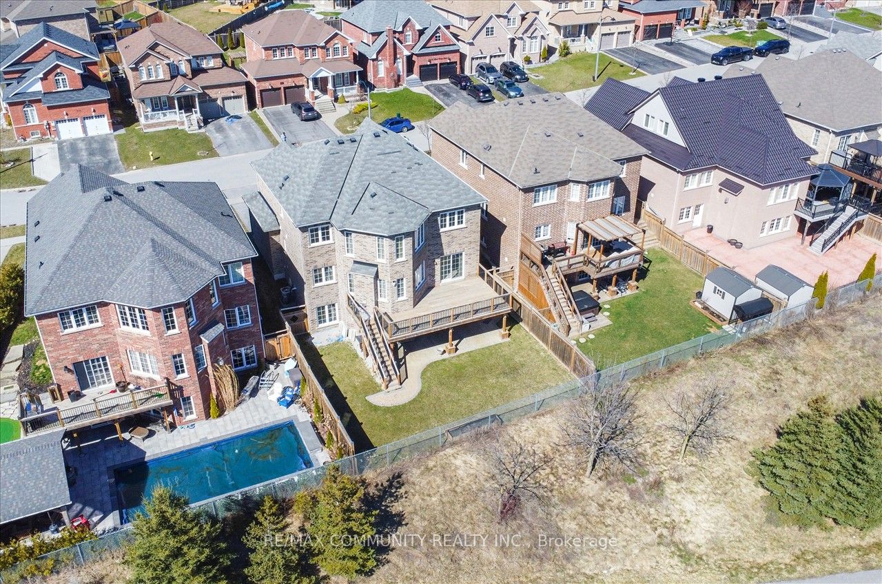 871 Black Cherry Dr