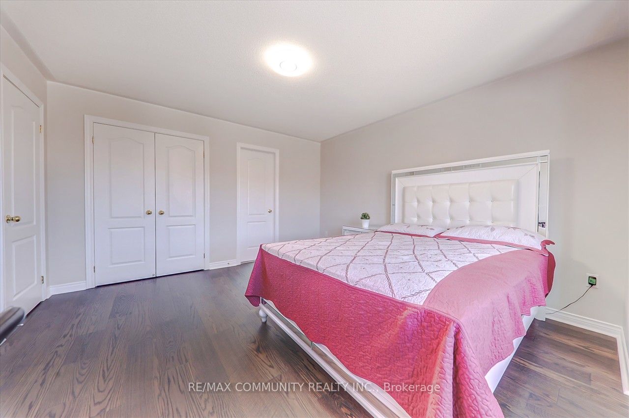 871 Black Cherry Dr