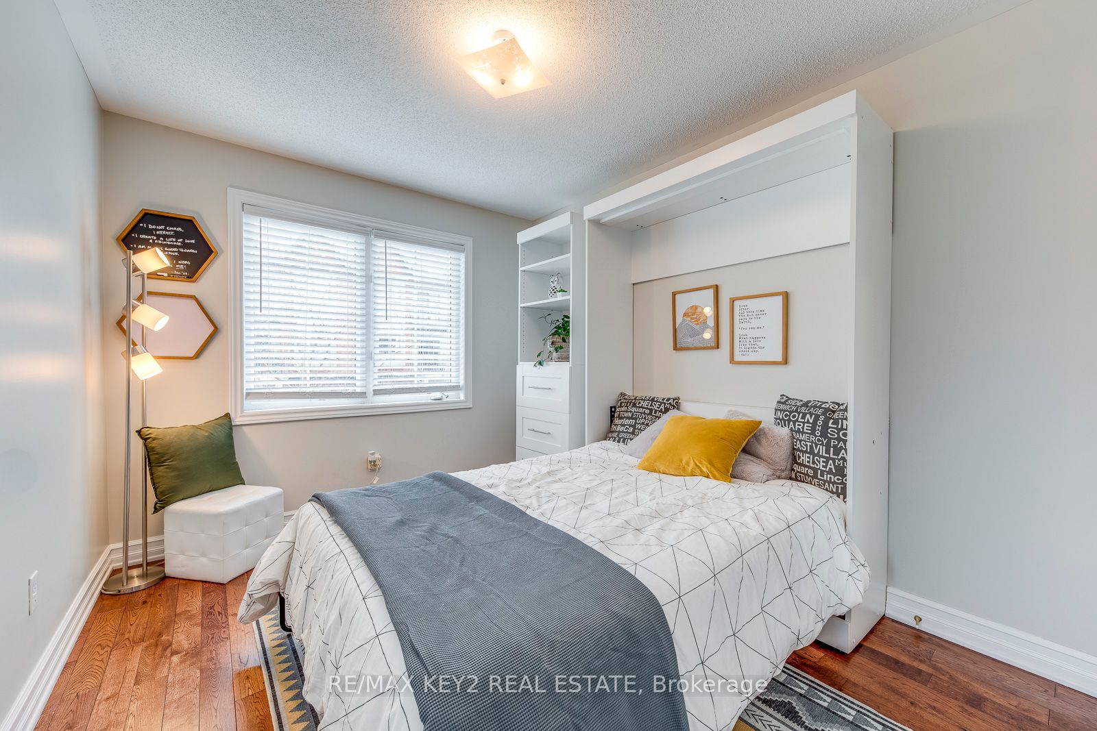 2424 Earl Grey Ave
