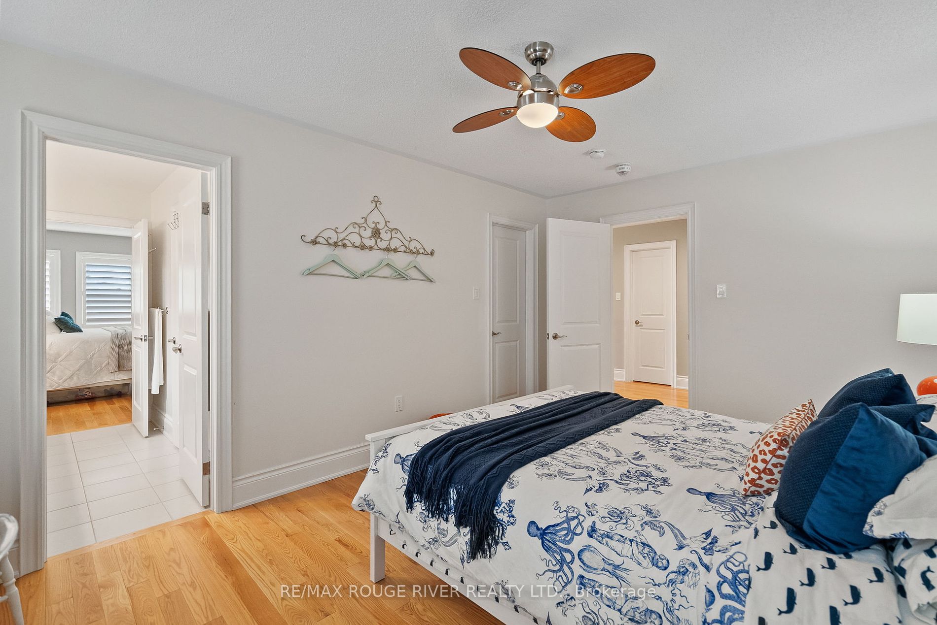 33 Gilchrist Crt