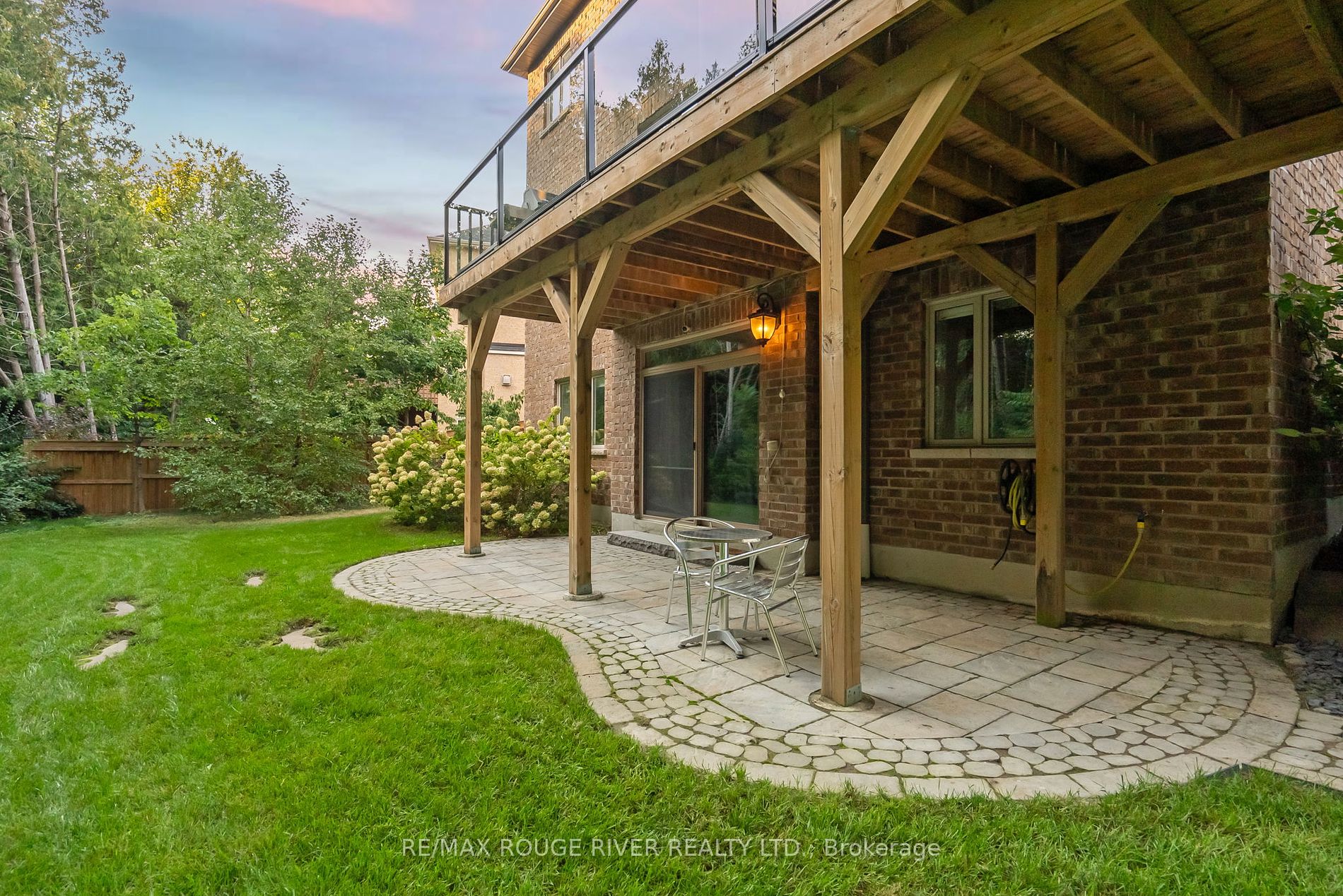 33 Gilchrist Crt
