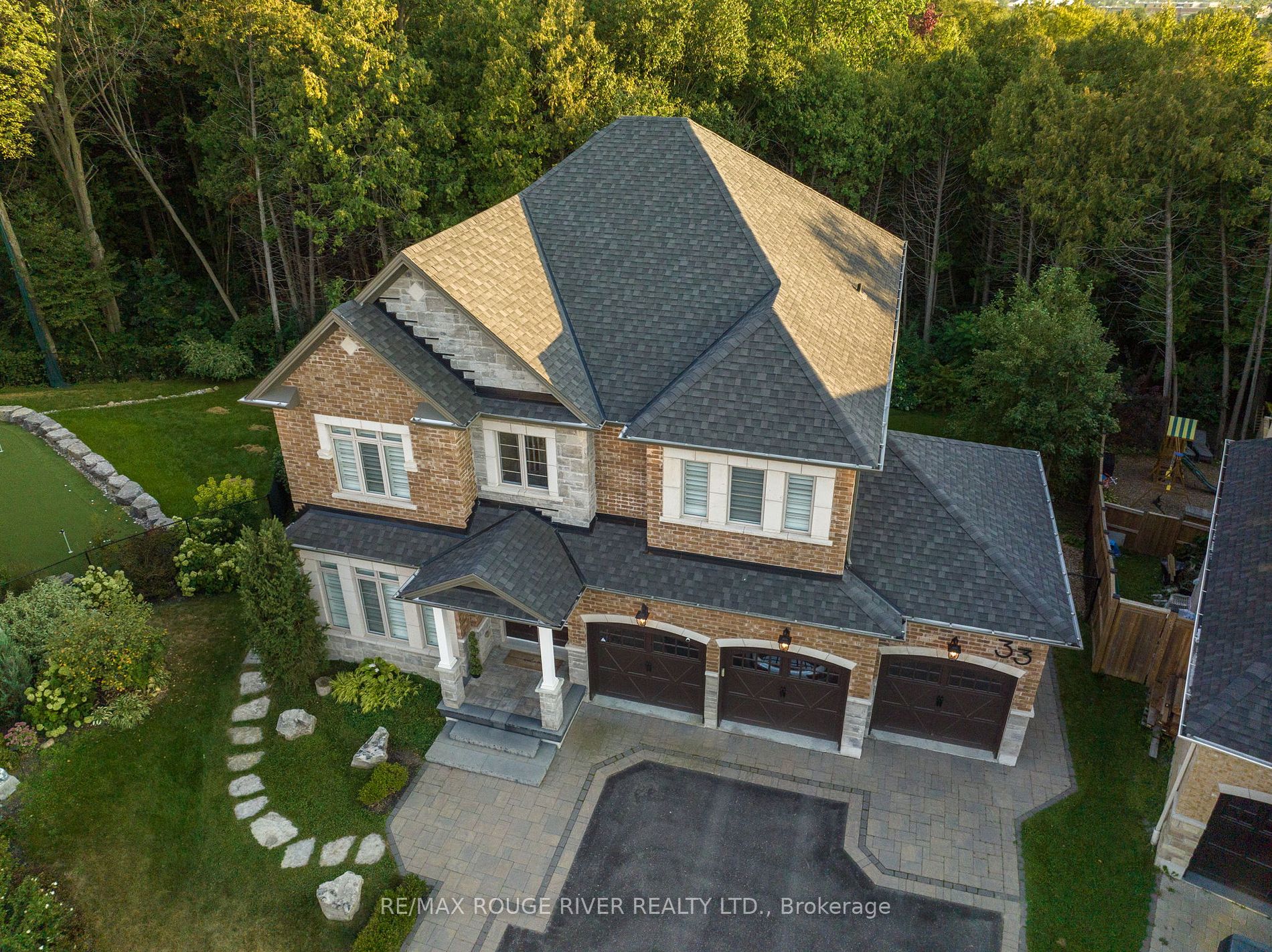 33 Gilchrist Crt