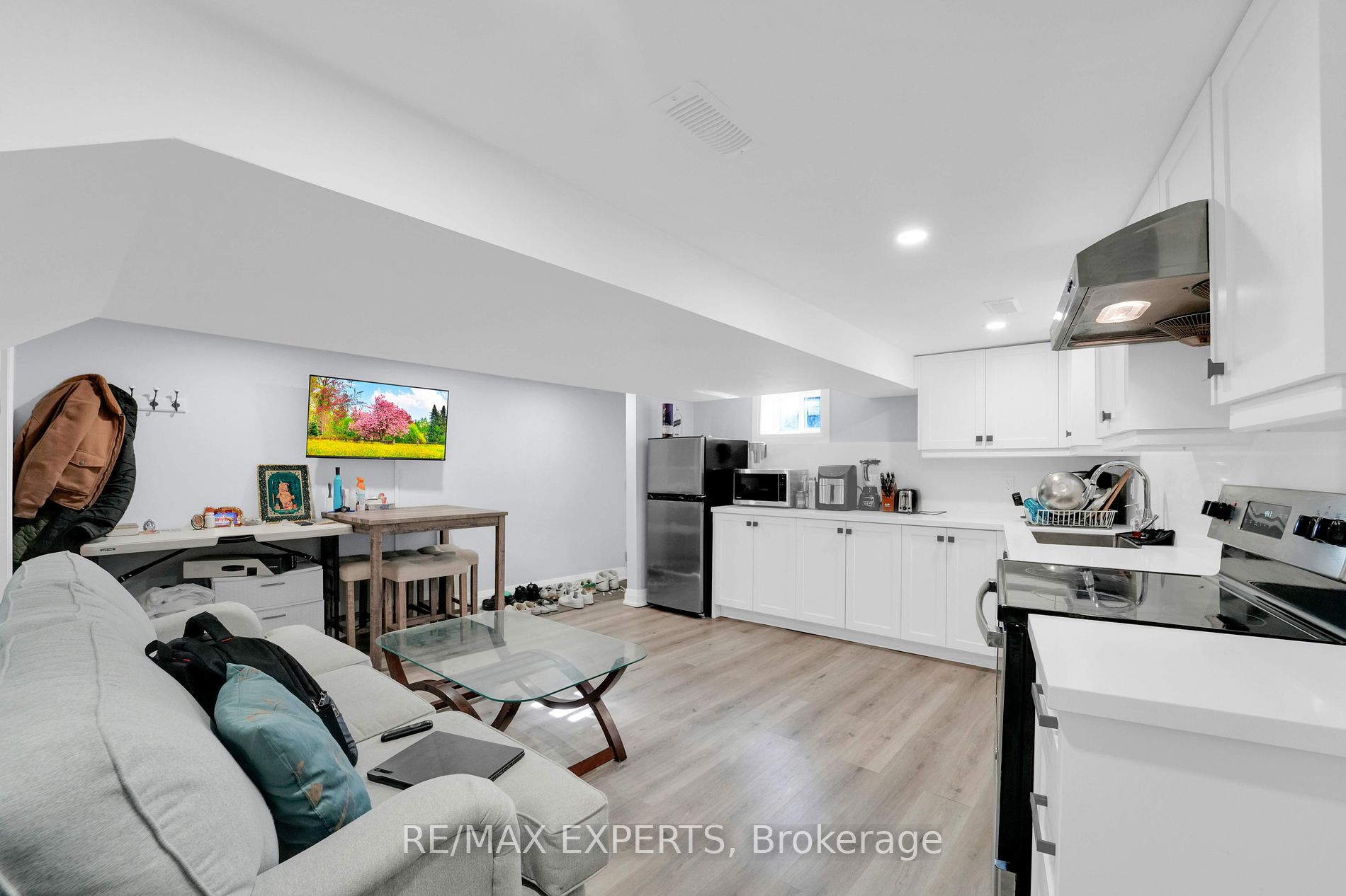 434 Victoria Park Avenue