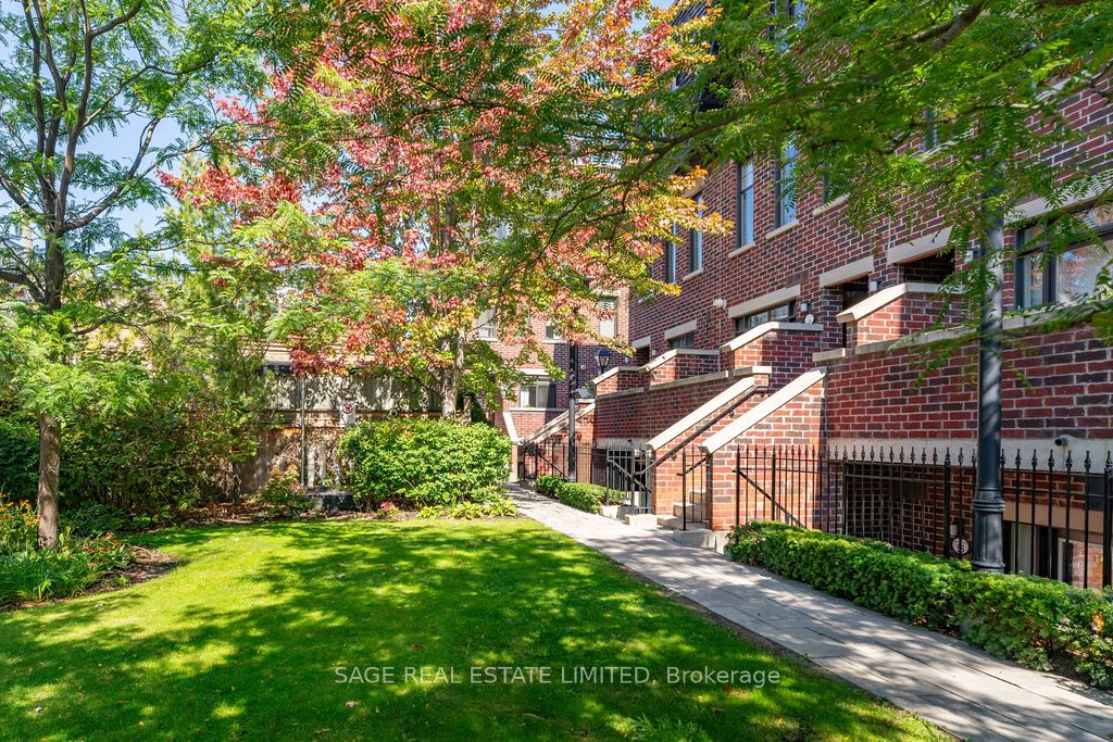 150 Broadview Avenue #Th3