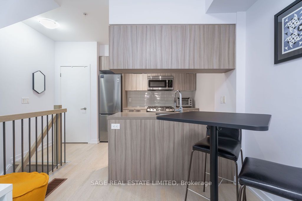 150 Broadview Avenue #Th3