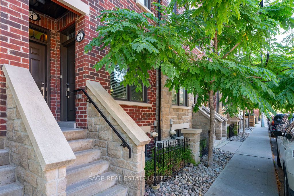 150 Broadview Avenue #Th3