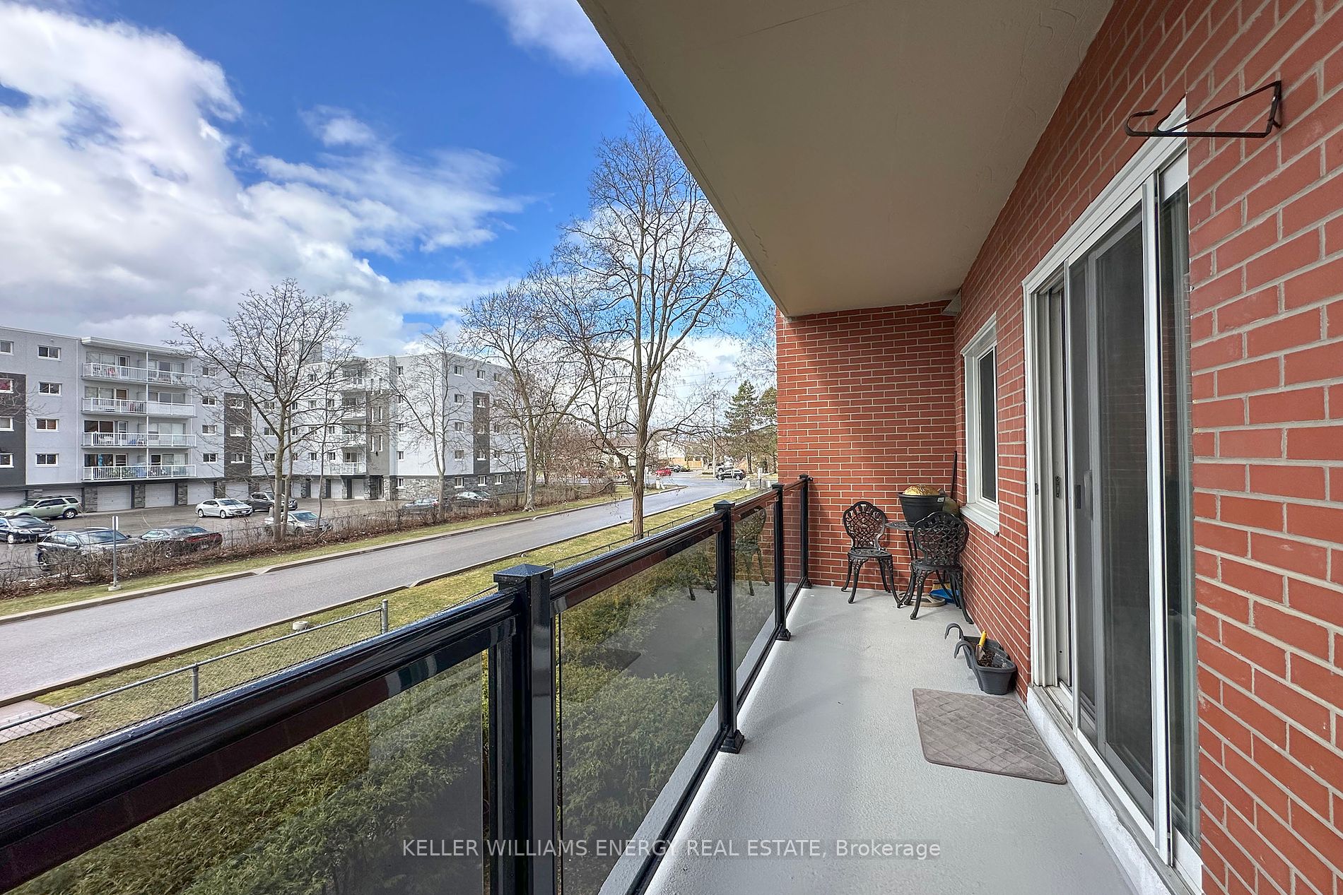 131 Taunton Road E #204