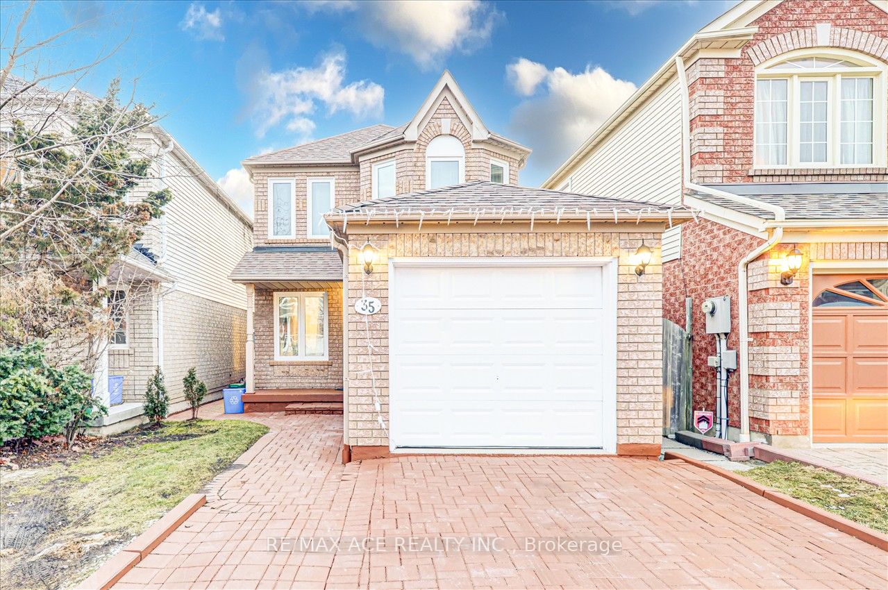 35 Lax Ave
