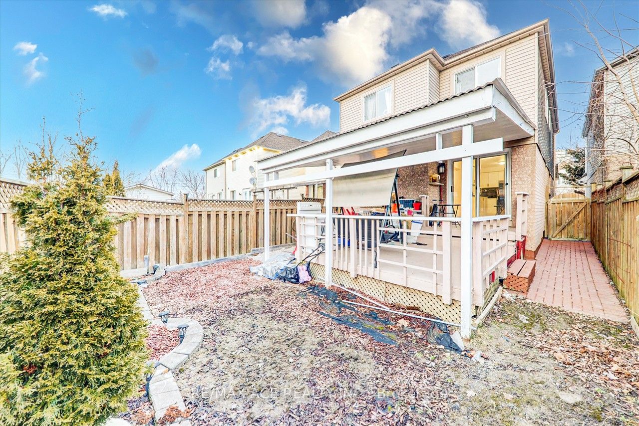 35 Lax Ave