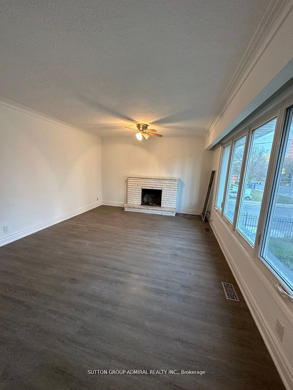240 Markham Road, #Main
