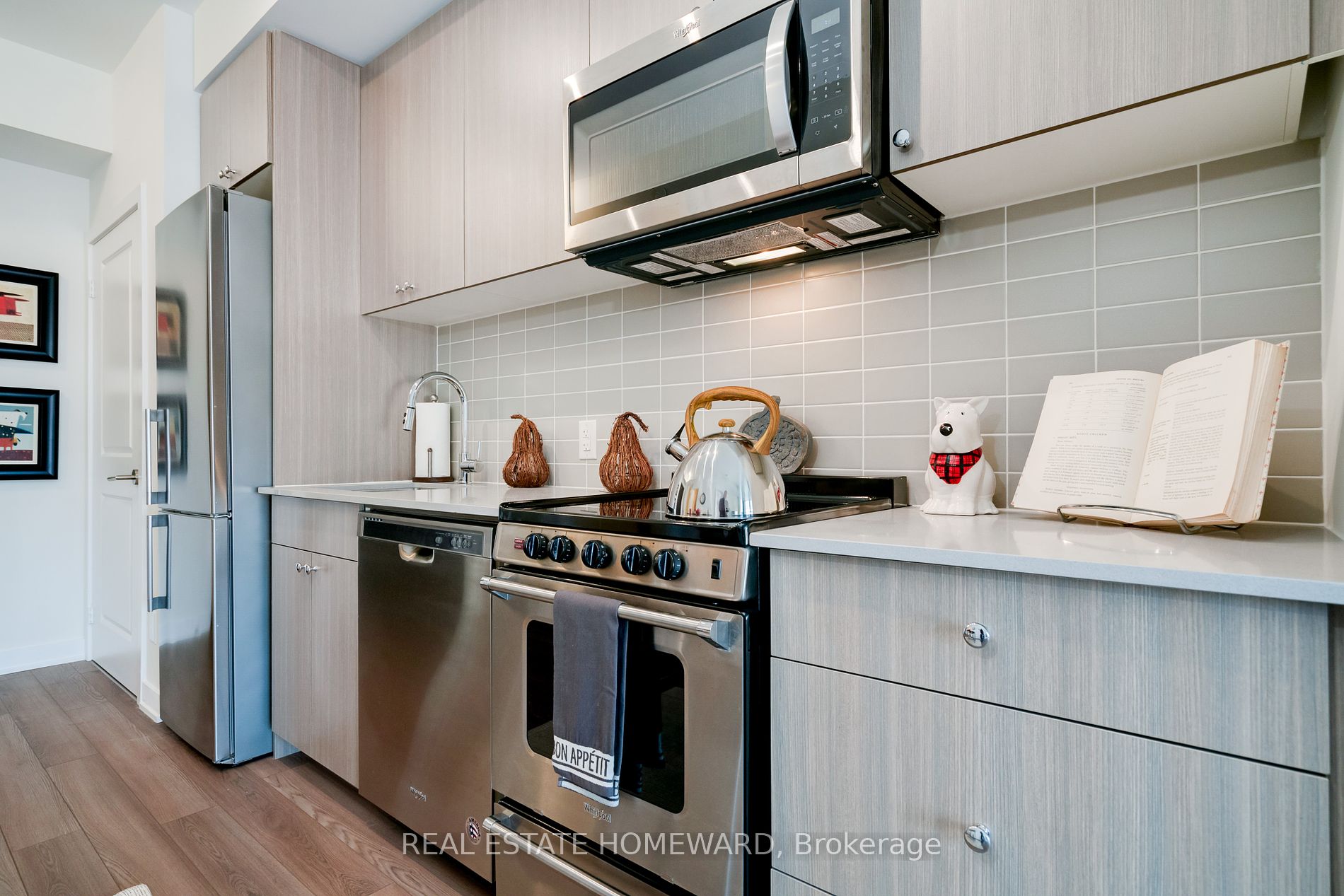 2799 Kingston Rd, #321