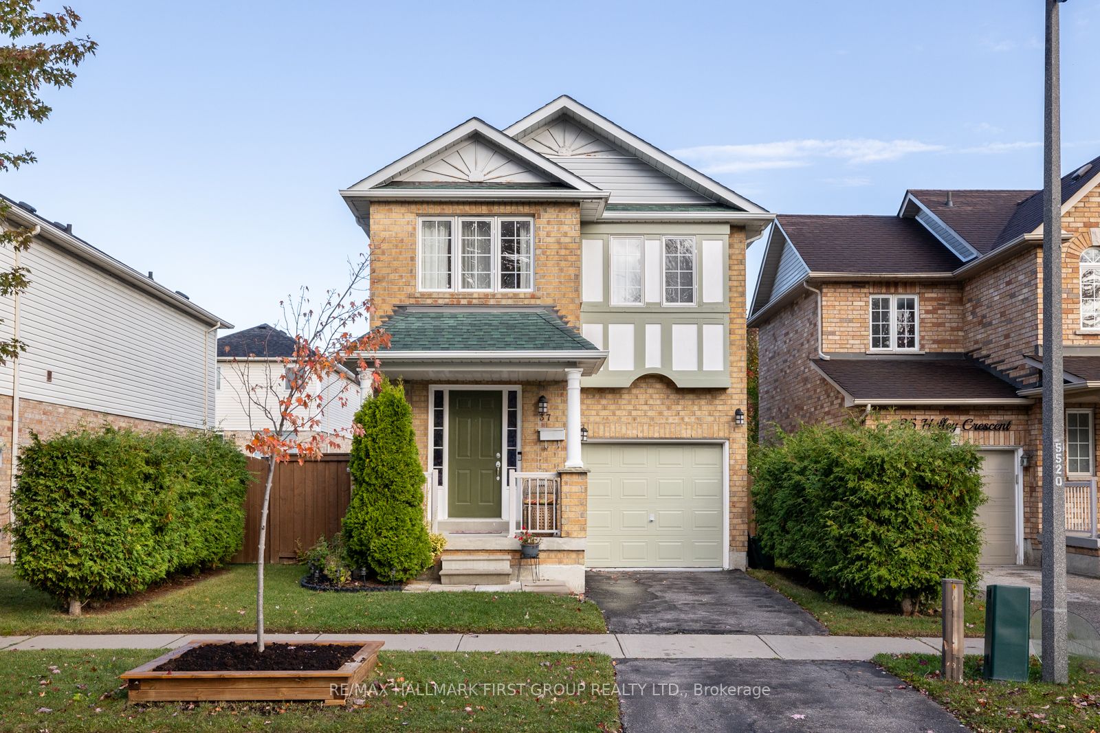 37 Hulley Crescent