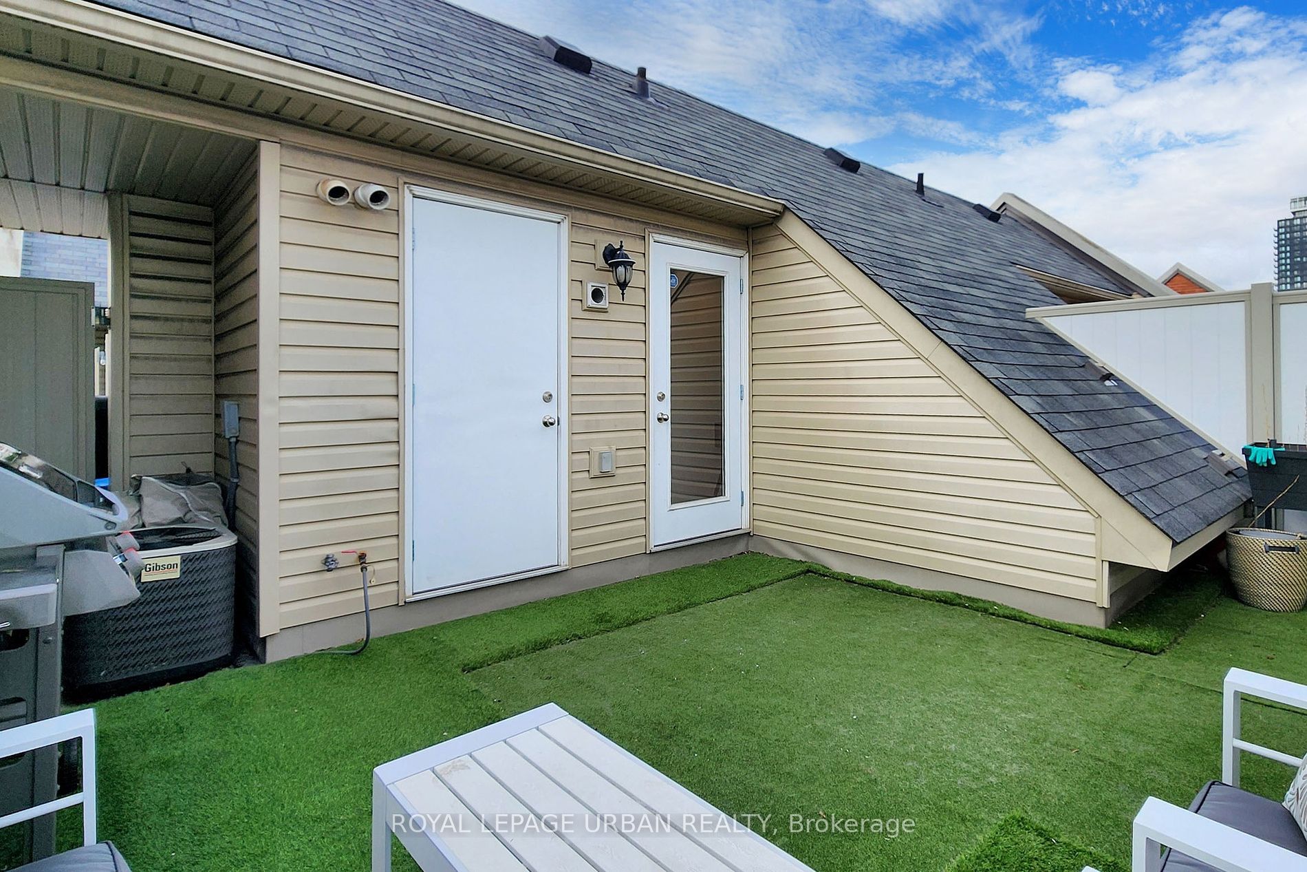 76 Munro Street #2