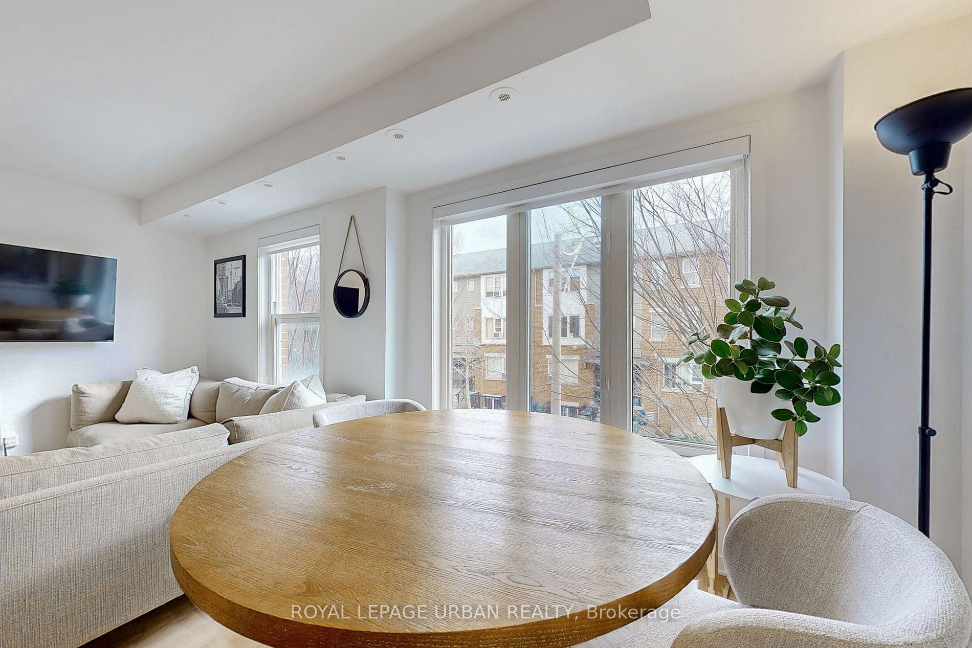 76 Munro Street #2