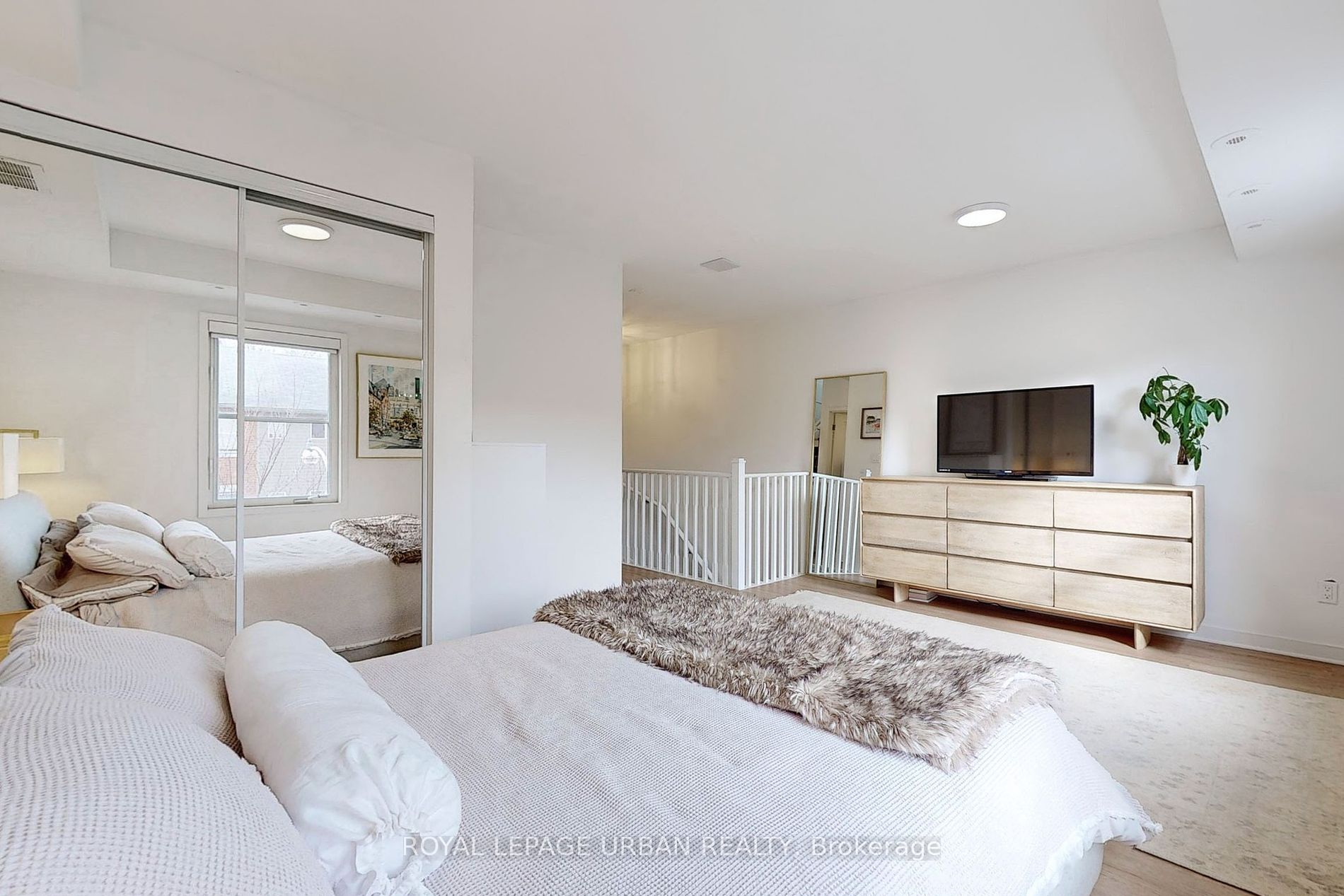 76 Munro Street #2