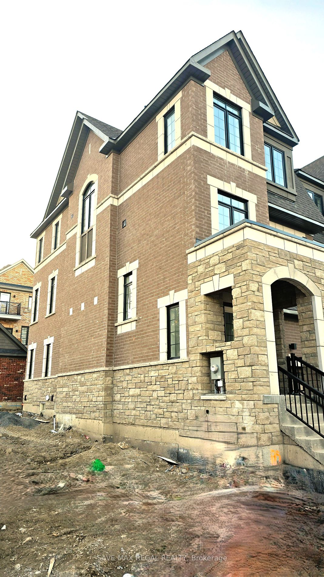 59 Selfridge Way, #59