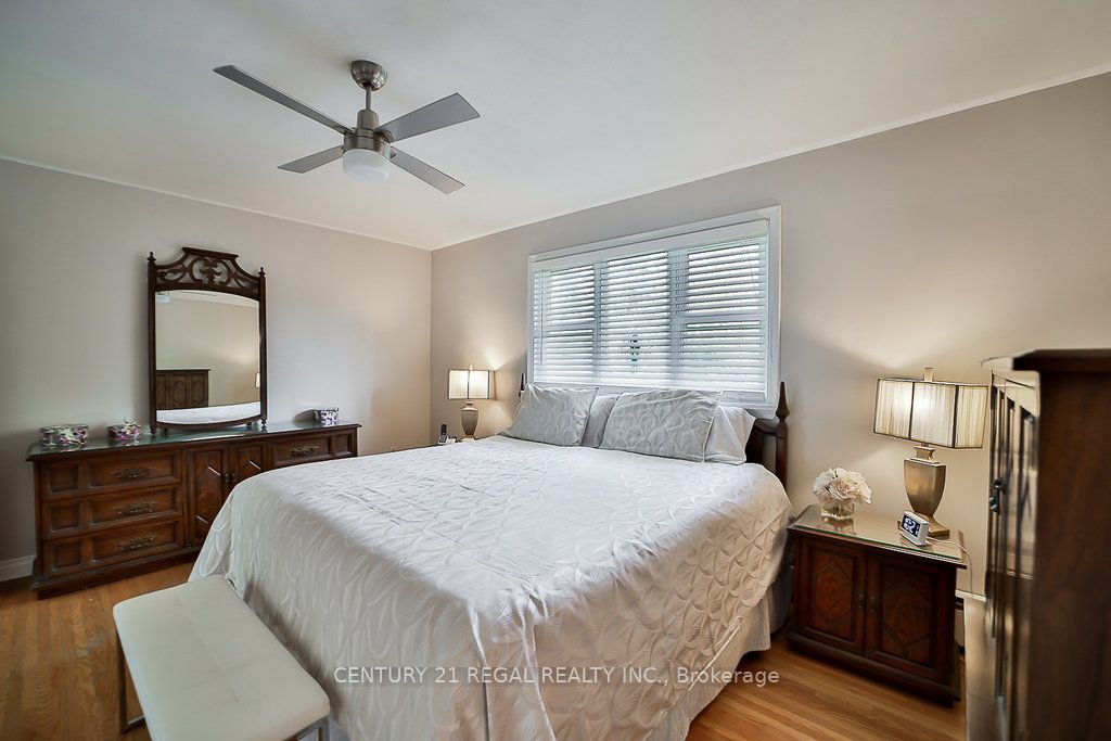 56 Somerdale Sq